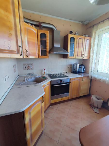 Продам 3-кімнатну квартиру
