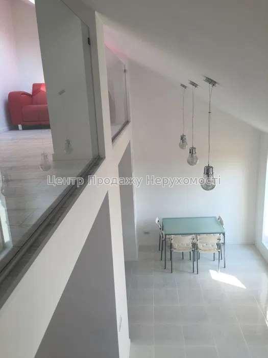 Фото Продається мансардна квартира 76 м.кв, Комфорт Таун4