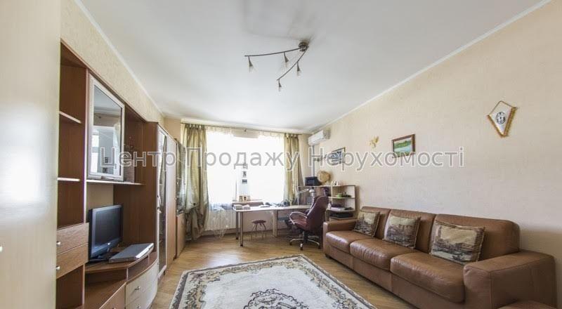 Фото Продаж квартири4