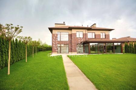 Здам 2-поверховий будинок, КГ&nbsp;«Солнечная&nbsp;долина»