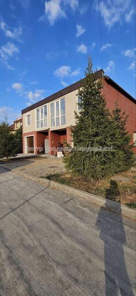 Продам 2-поверховий таунхаус