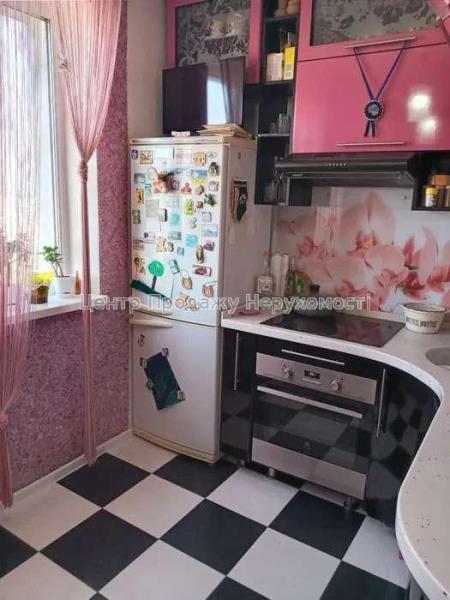 Продам 3-кімнатну квартиру