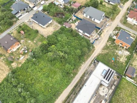 Продам ділянку під забудову житлової нерухомості