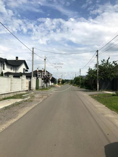 Продам ділянку під забудову приватного будинку