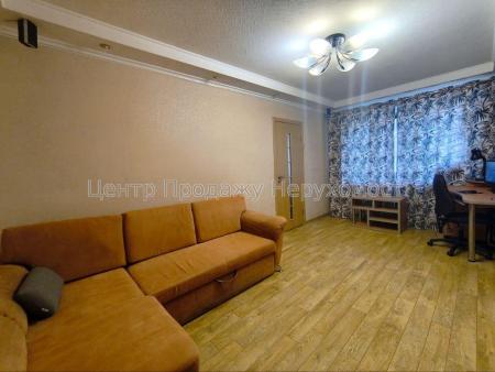 Продам 2-комнатную квартиру