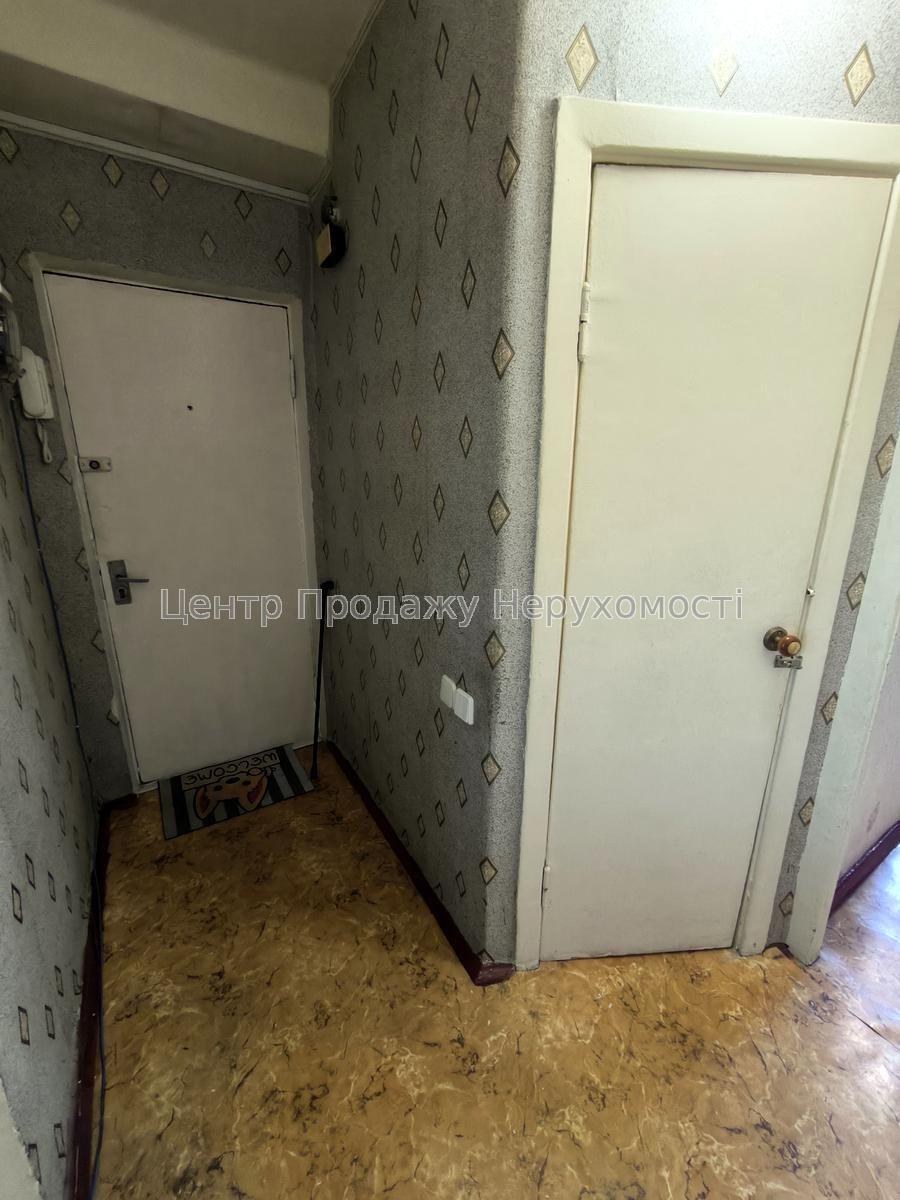 Фото Продам 1-кімнатну квартиру біля метро Васильківська12