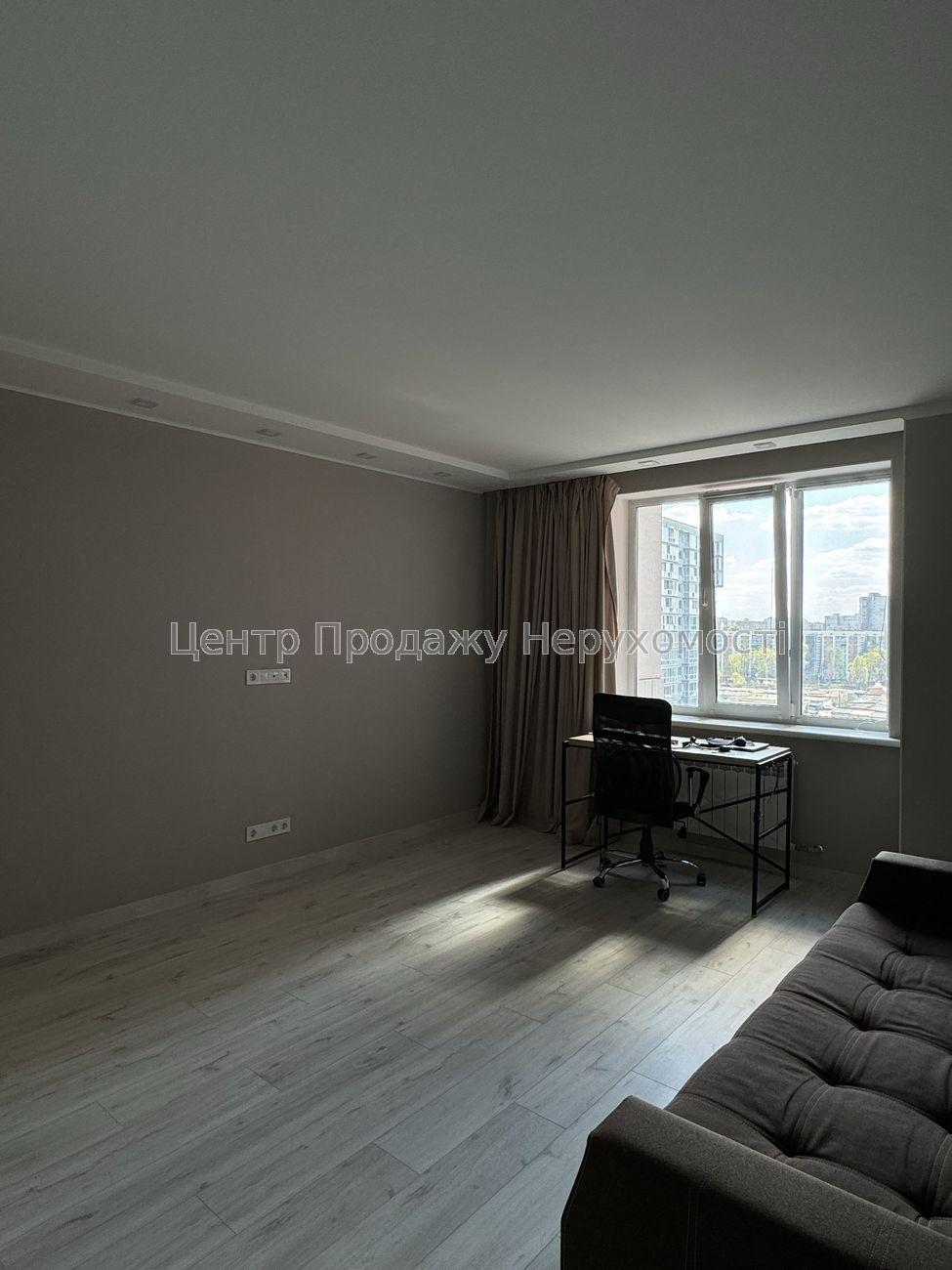 Фото Продаж 2-кімнатної квартири в ЖК 