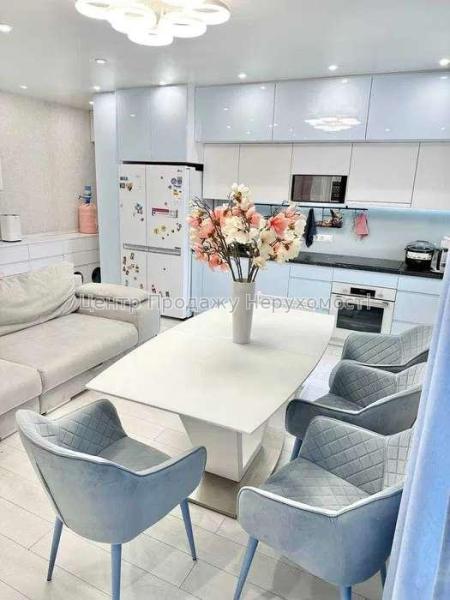 Продам 3-кімнатну квартиру в новобудові, ЖК&nbsp;«Райдужний»