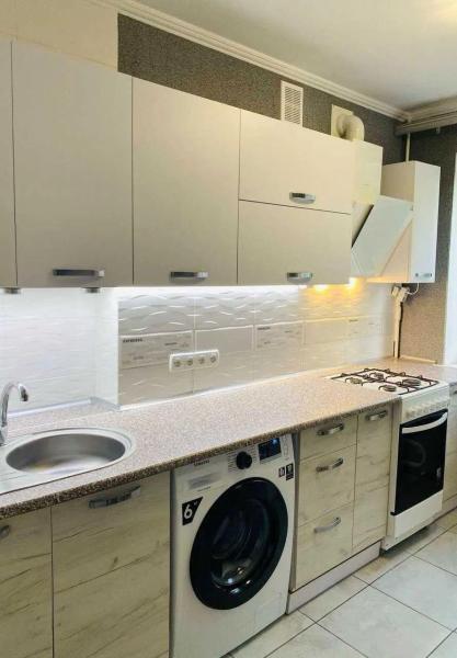 Продам 2-кімнатну квартиру