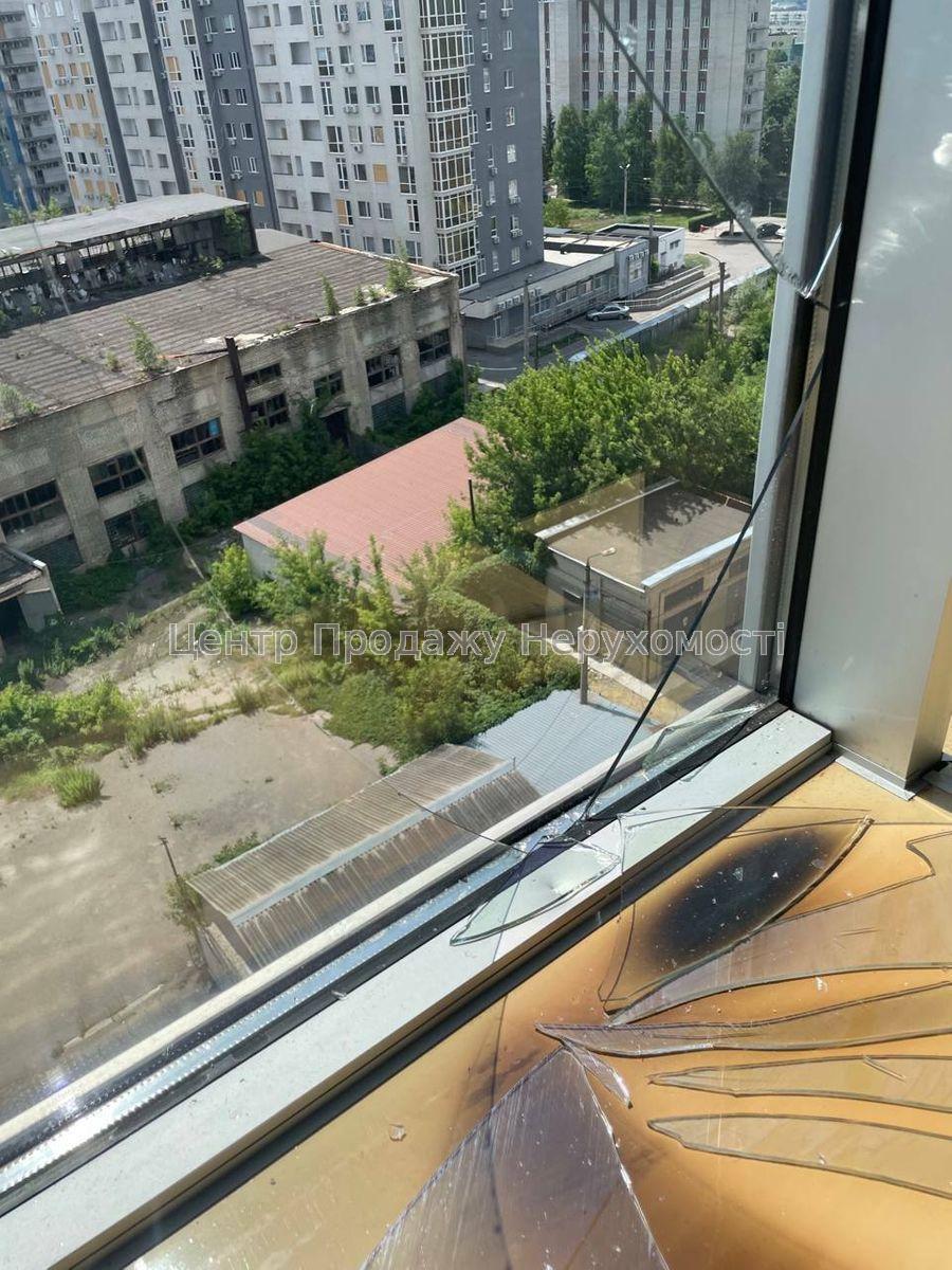 Фото Здам приміщення в БЦ, метро Ботанічний сад13