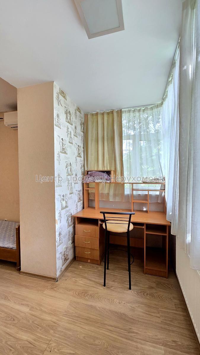 Фото Продам велику 2к квартиру, Девев'янко Q810