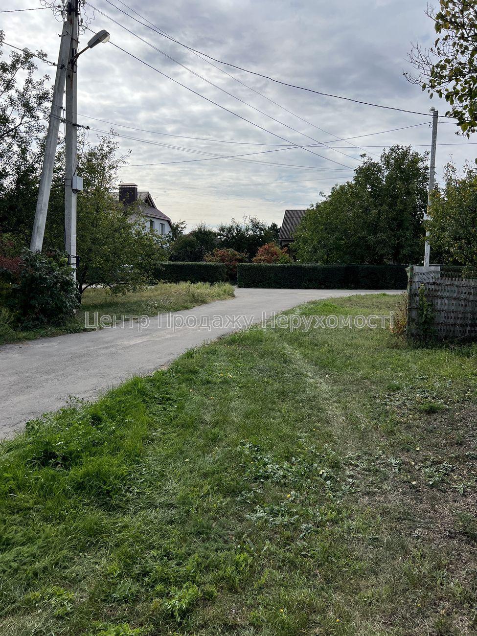 Фото Затишний будинок зі зручним розташуванням та облаштованим подвір'ям19