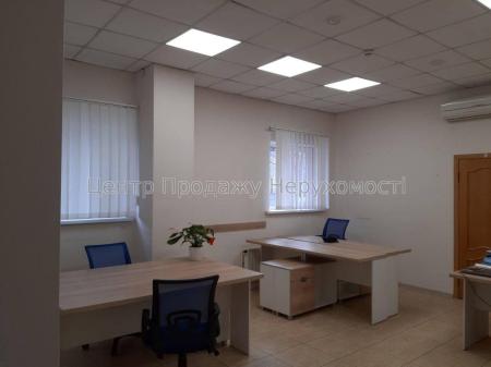 Здам офіс у багатоквартирному будинку