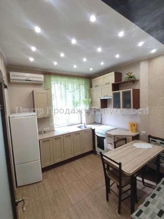 Фото Продам 3 к квартиру у центрі міста, з ремонтом, G 81