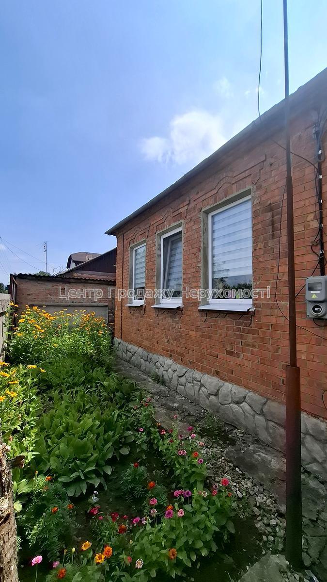 Фото Будинок з ремонтом - біля метро K812