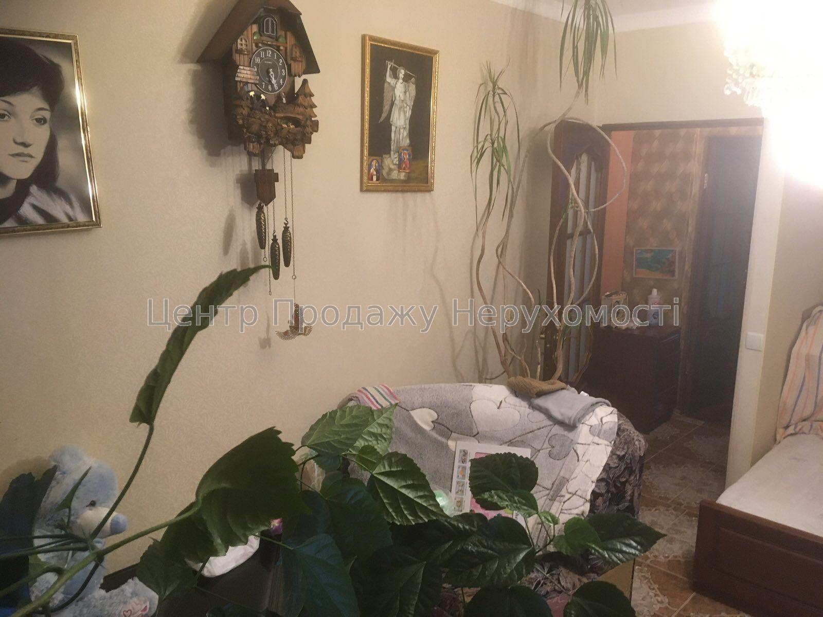 Фото Краща пропозиція! 3 кімнтатна квартира біля метро Перемоги!10