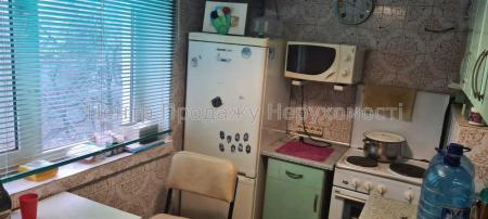 Продам 3-кімнатну квартиру