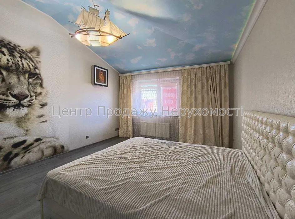 Фото Продам 2-к квартиру в ЖК 