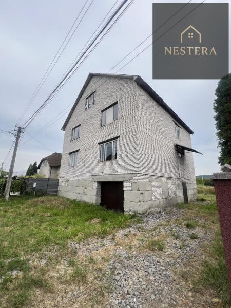 Продам 3-поверховий будинок