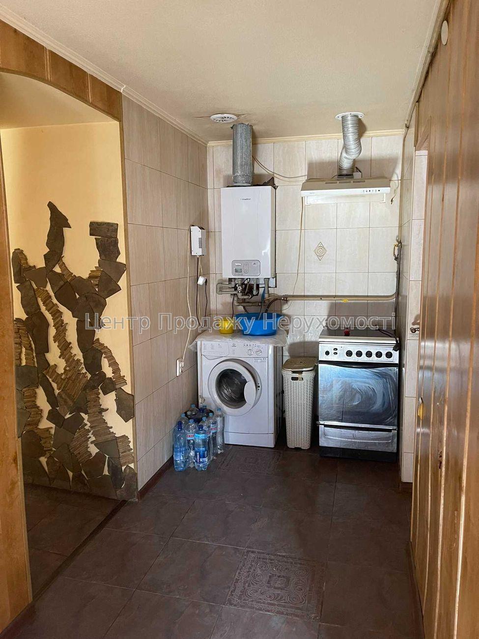 Фото Будинок з ремонтом та зручностями - м. Київська пішки3