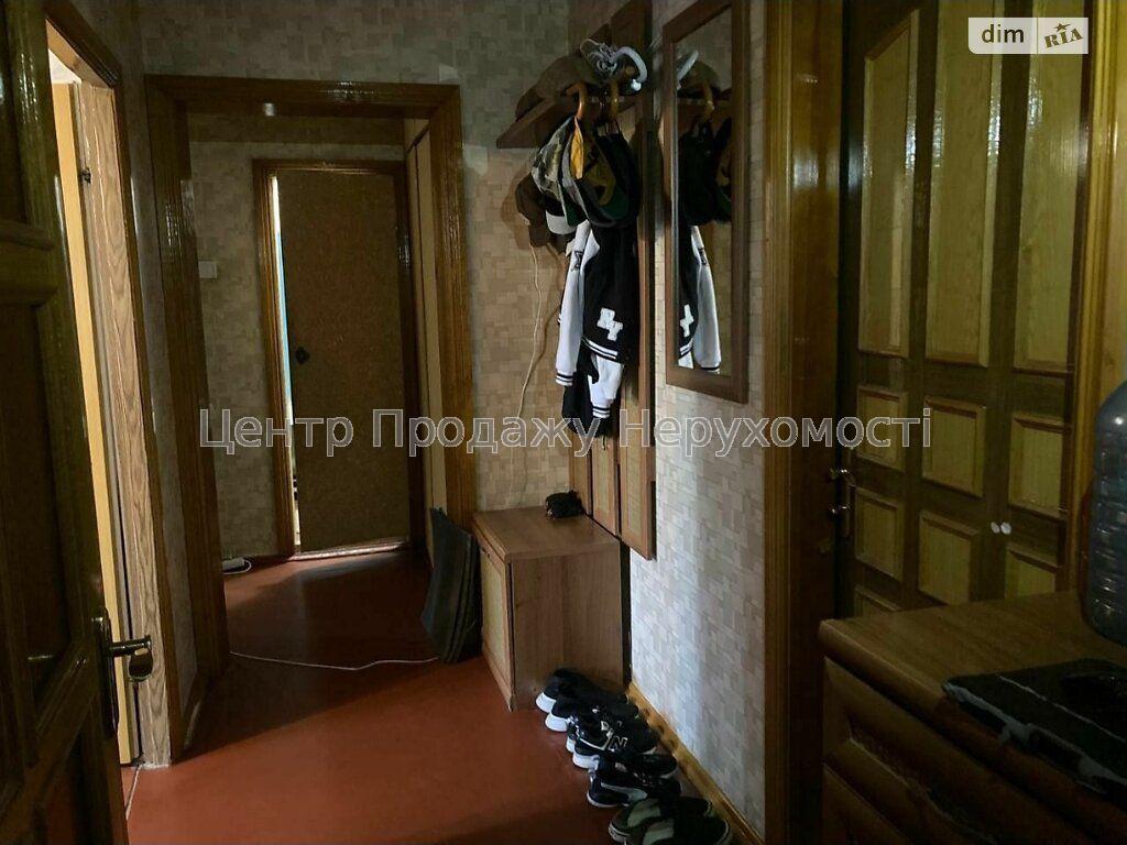 Фото продам 2-кімнатну на Троєщині ІВ8