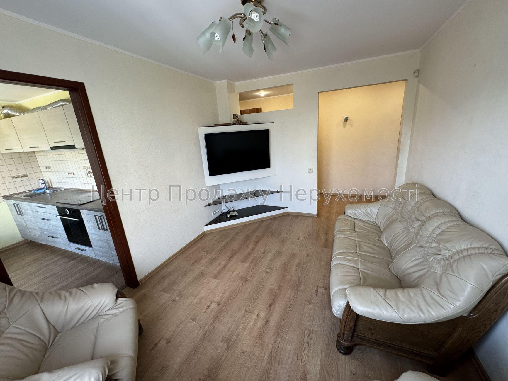 Фото Продаж3 кімнатной квартири, метро Олексіївська, Олексіївка, G81