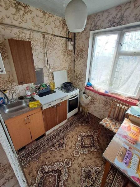 Продам 2-кімнатну квартиру