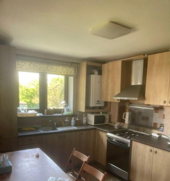 Здам 3-поверховий будинок