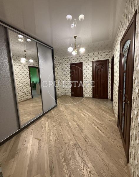 Продам 2-комнатную квартиру