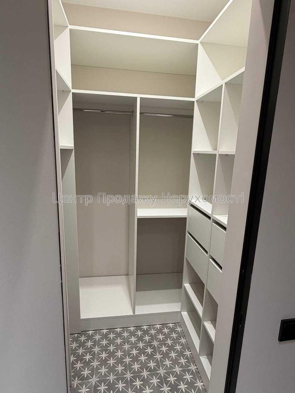 Фото Продається 1к квартира в ЖК 