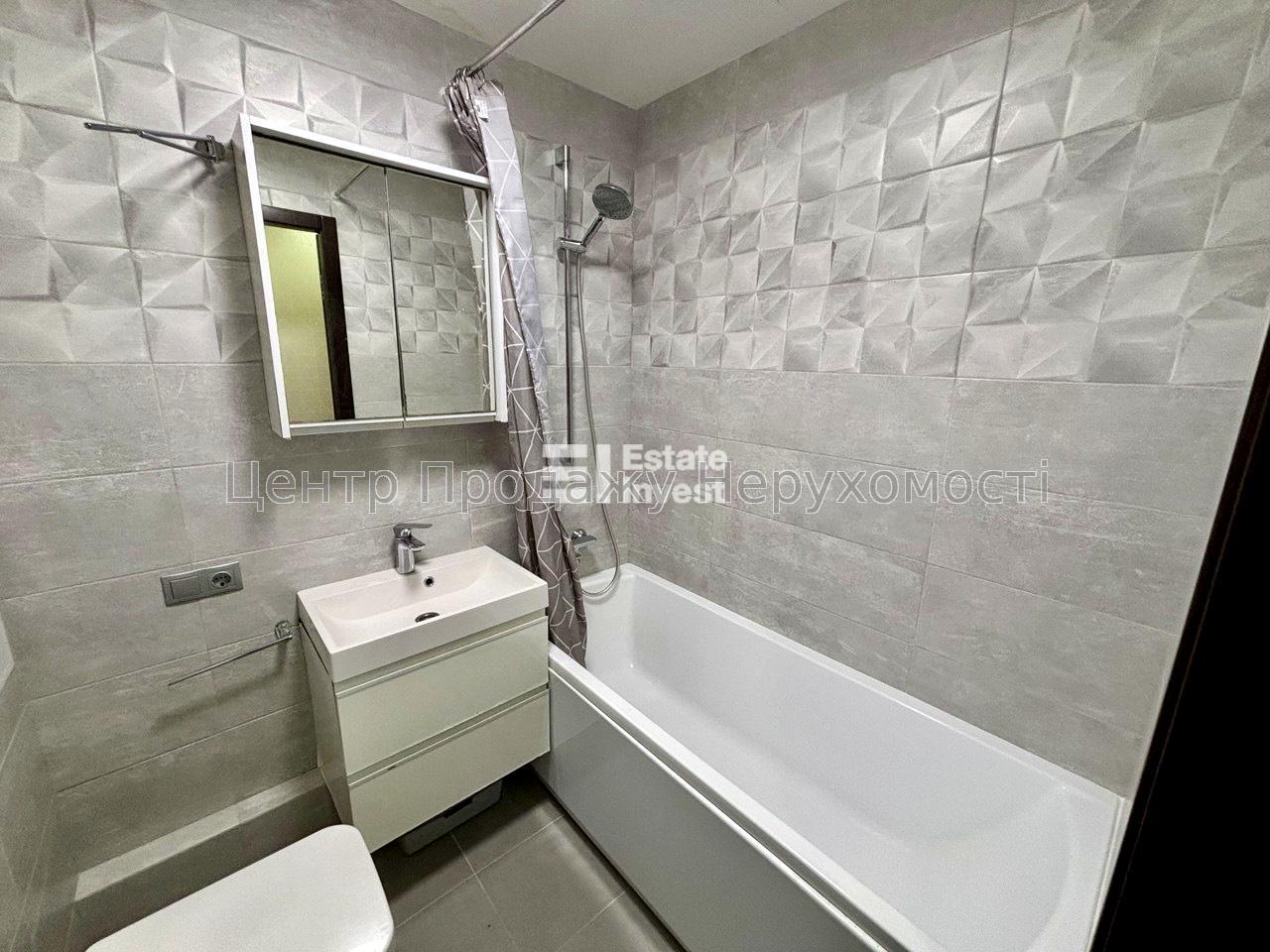 Фото 2кімн. квартира з ремоном біля метро ГОТІВКА7