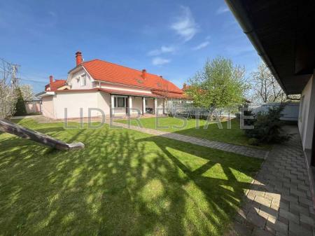 Продам 2-поверховий дуплекс