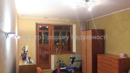 Продам 3-кімнатну квартиру