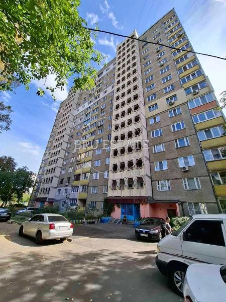 Продам 3-кімнатну квартиру