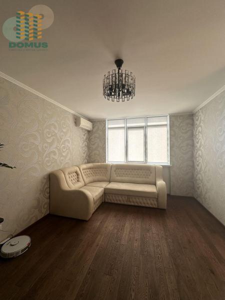 Продам 2-кімнатну квартиру, ЖК&nbsp;вул.&nbsp;Бреуса,&nbsp;63