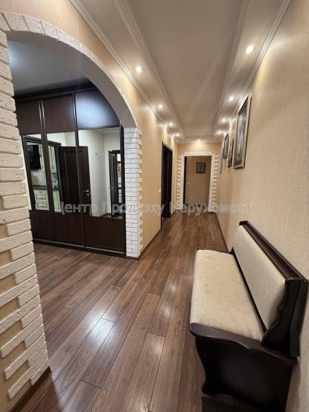 Продам 3-кімнатну квартиру