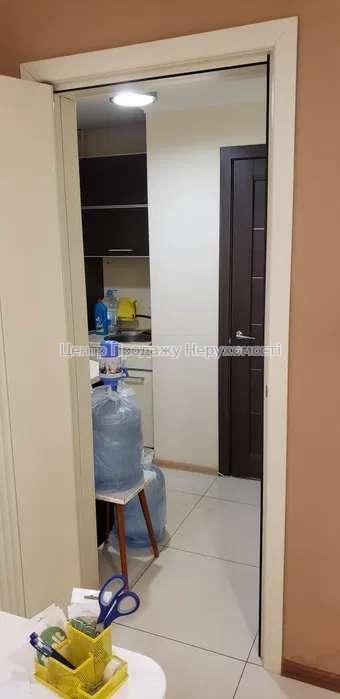 Фото Продам офіс на червоній лінії, метро Ботанічний Сад23