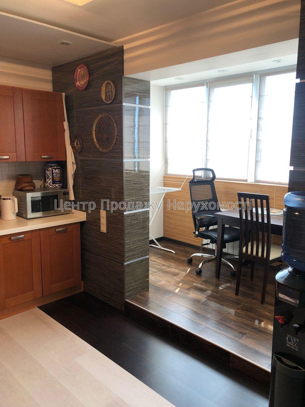 Фото Продам стильну 2к квартиру біля метро Васильківська. Голосіївський р-3