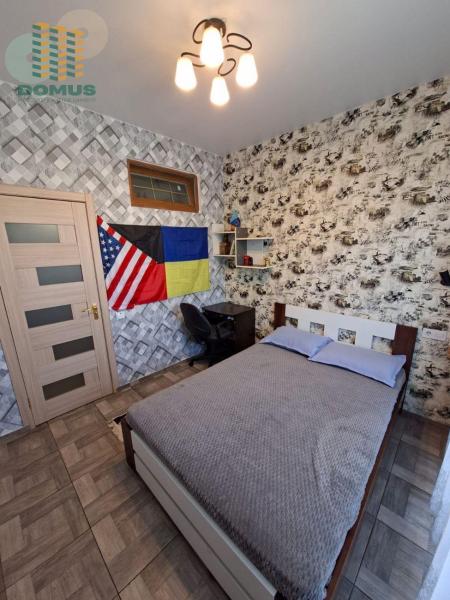 Продам 1-кімнатну квартиру, ЖК&nbsp;«Золоті&nbsp;Стовпи»