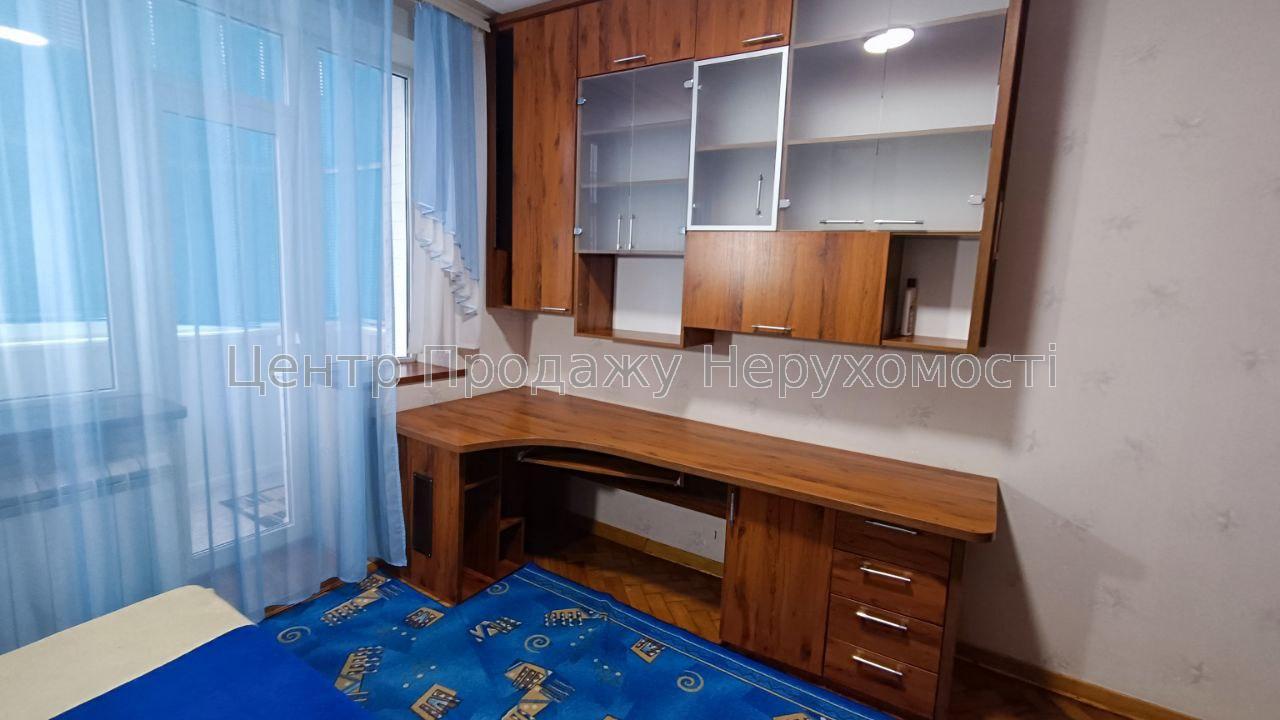 Фото Продам 3 к квартиру у центрі міста, з ремонтом, Q 810