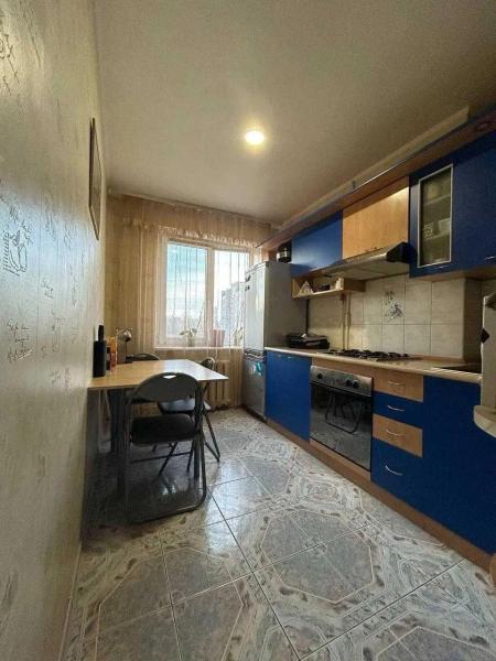 Продам 3-кімнатну квартиру