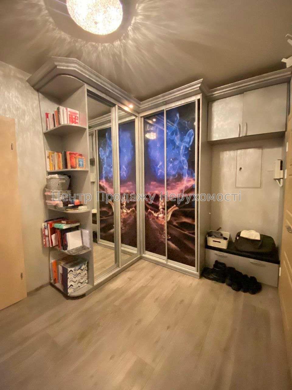 Фото Продам 2-к квартиру в ЖК 