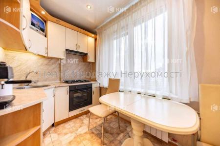 Продам 3-кімнатну квартиру