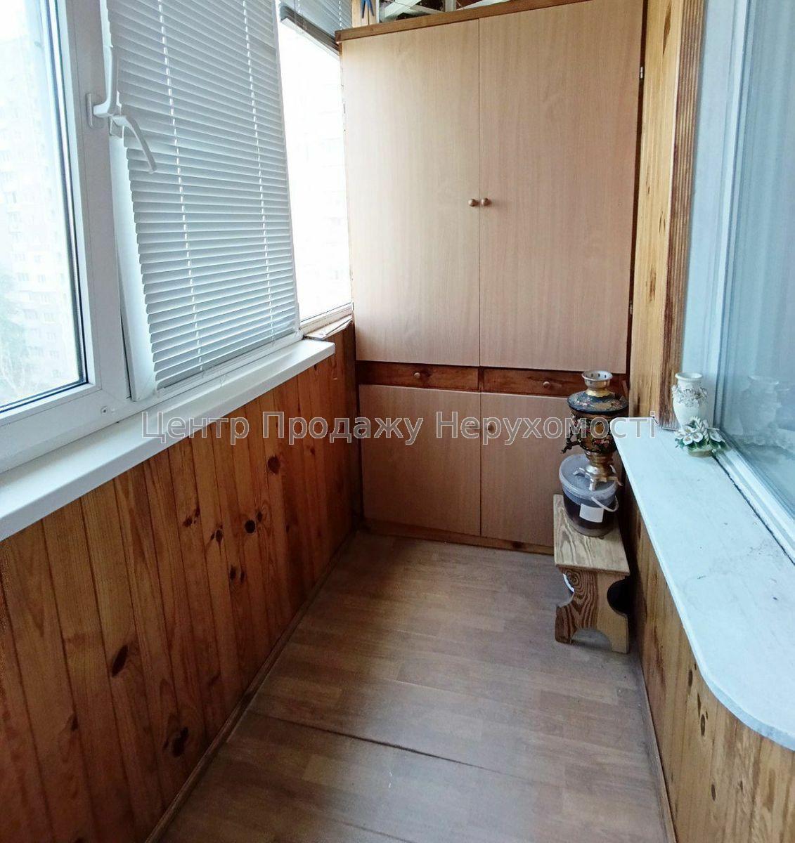 Фото Продам 1-кімнатну квартиру в гарній локації на Кікабідзе ІВ11