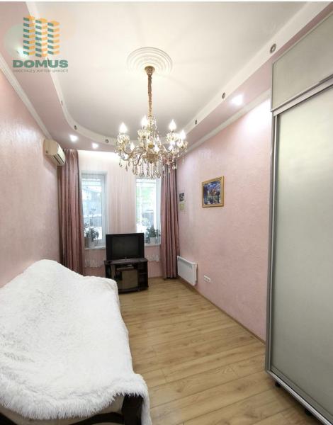 Продам 2-кімнатну квартиру