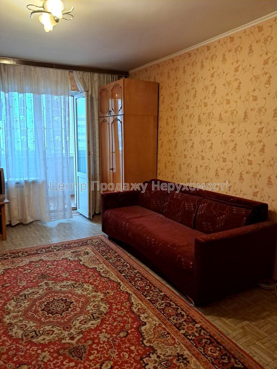 Фото Продам 1-кімнатну на Троєщині2