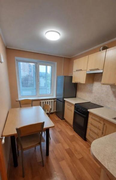 Продам 3-кімнатну квартиру
