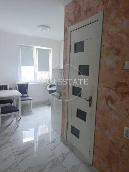 Продам 3-кімнатну квартиру