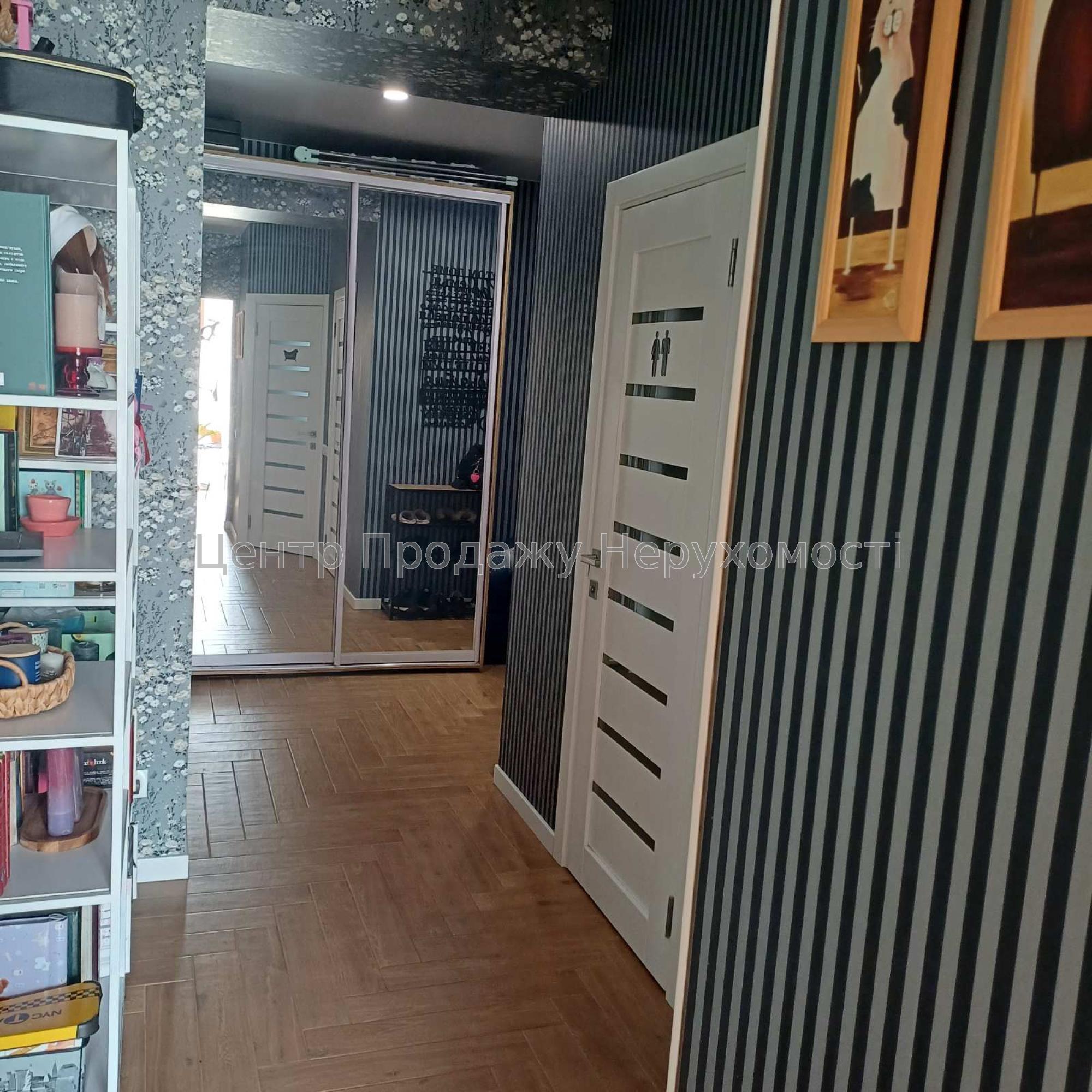 Фото R8  Продам шикарну 2к. квартиру в ЖК 