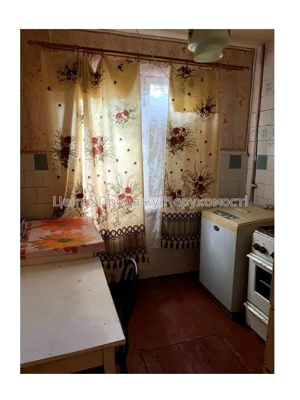 Фото Продам 2х кім. метро Армійська8